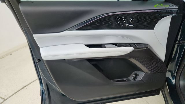 Used 2025 Cadillac Lyriq Luxury w/ LPO, Floor Liner Package RWD image 37