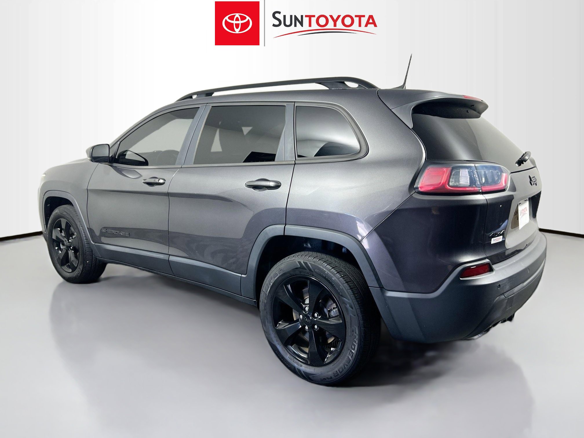 Used 2020 Jeep Cherokee Latitude Plus image 6