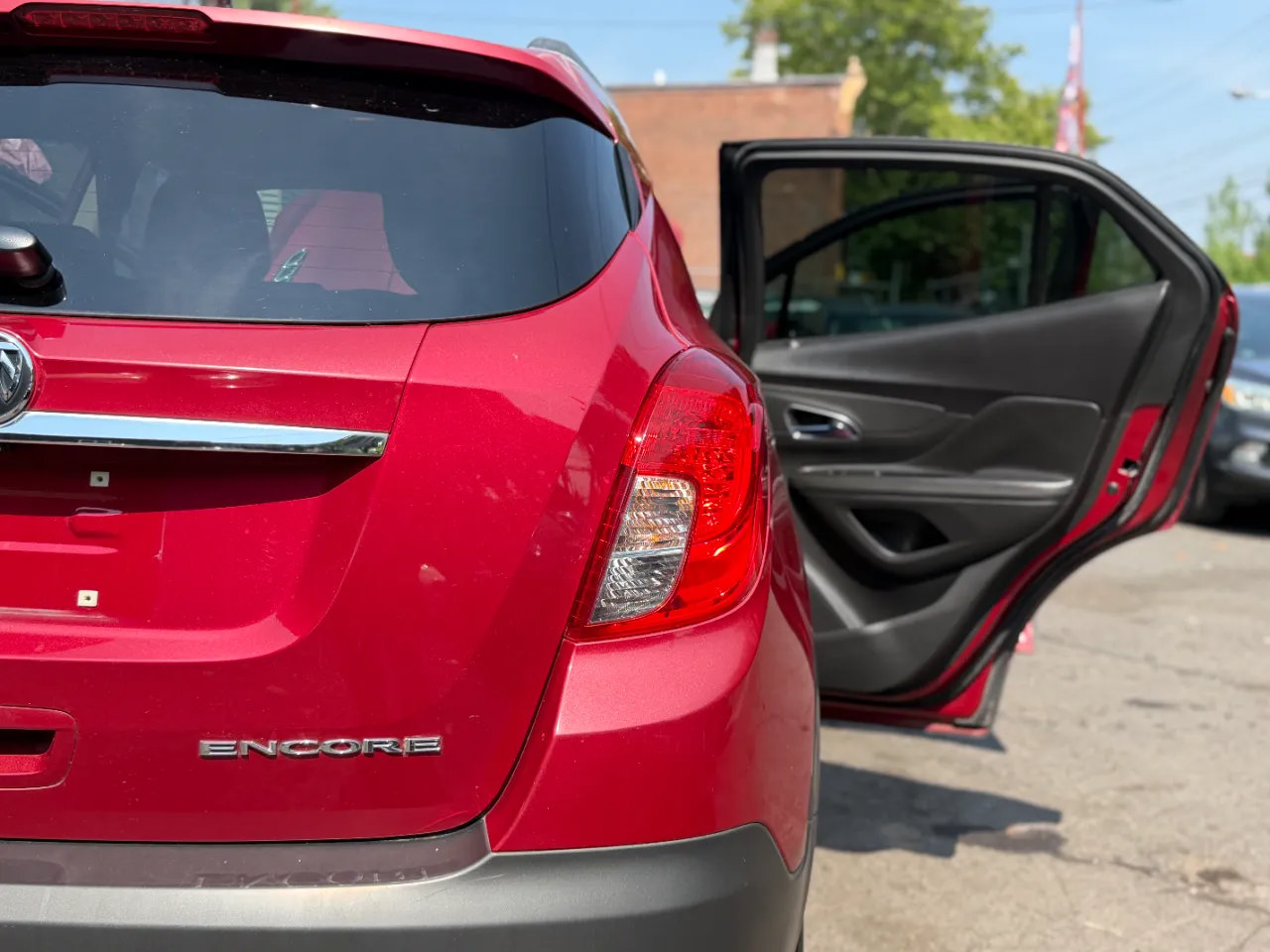 Used 2014 Buick Encore Convenience FWD image 47