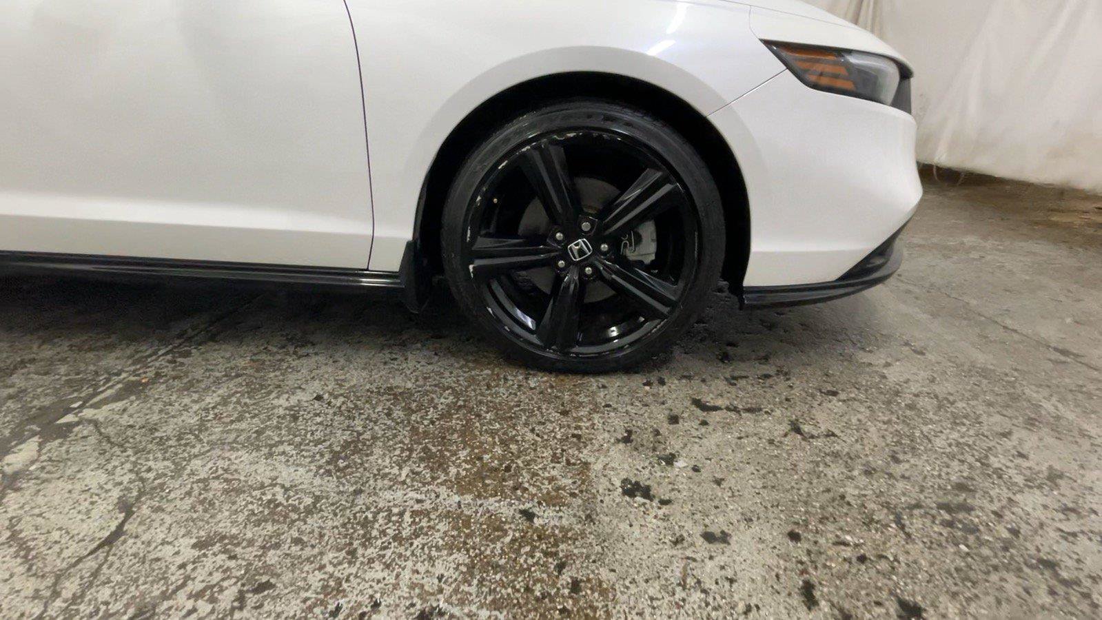 Used 2023 Honda Accord Sport image 17