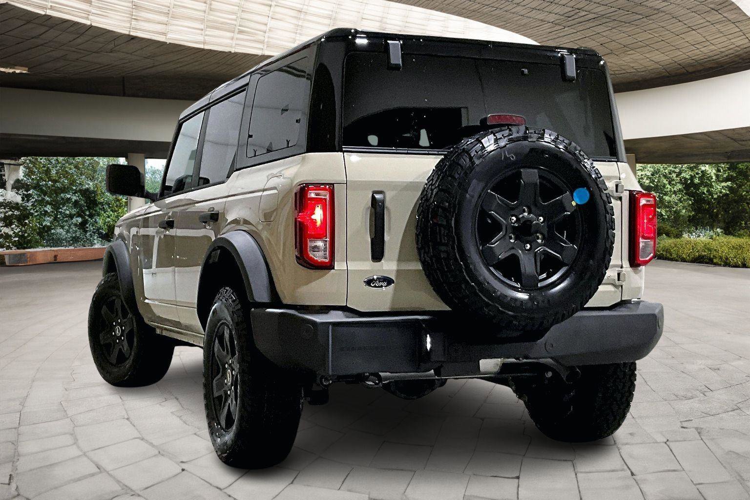 New 2025 Ford Bronco Big Bend image 3