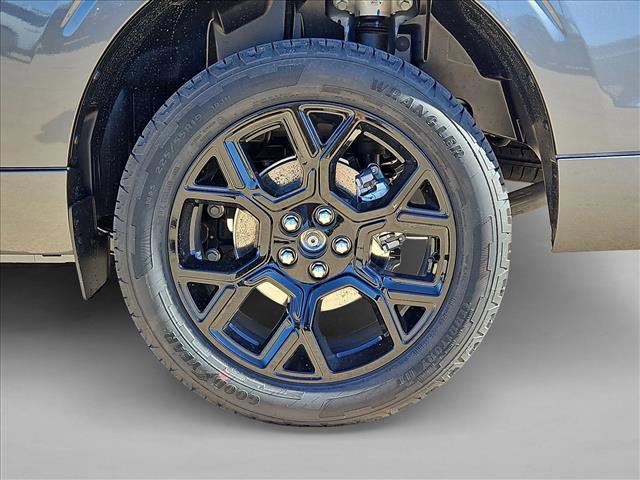 New 2026 Ford Maverick Lobo AWD/4WD image 10