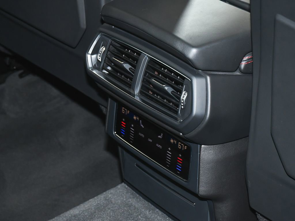Used 2020 Lamborghini Urus image 59