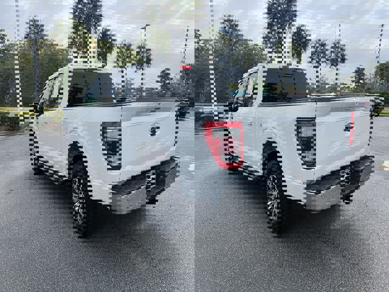 Used 2021 Ford F150 Lariat image 8