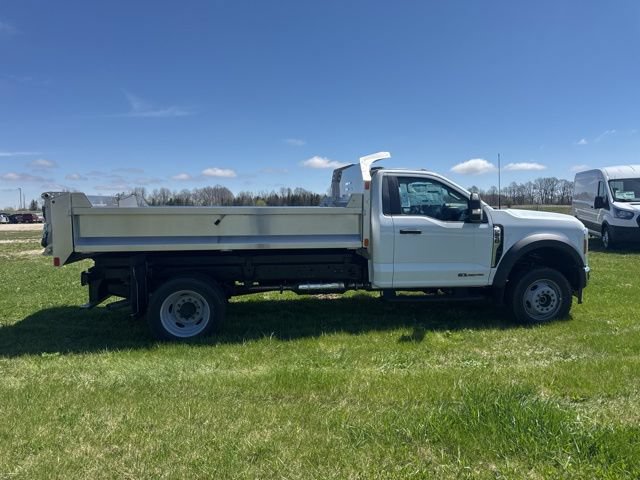 New 2026 Ford F550 4x4 Regular Cab Super Duty image 2