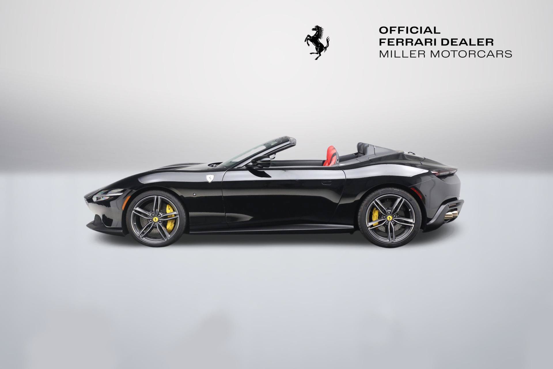 Certified 2024 Ferrari Roma Spider RWD image 4