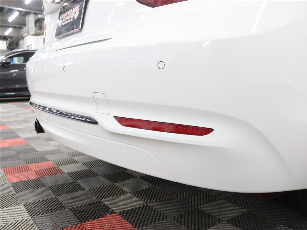 Used 2017 BMW 230i xDrive Coupe AWD/4WD image 8