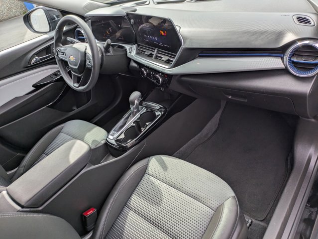 Used 2025 Chevrolet Trax LT image 26