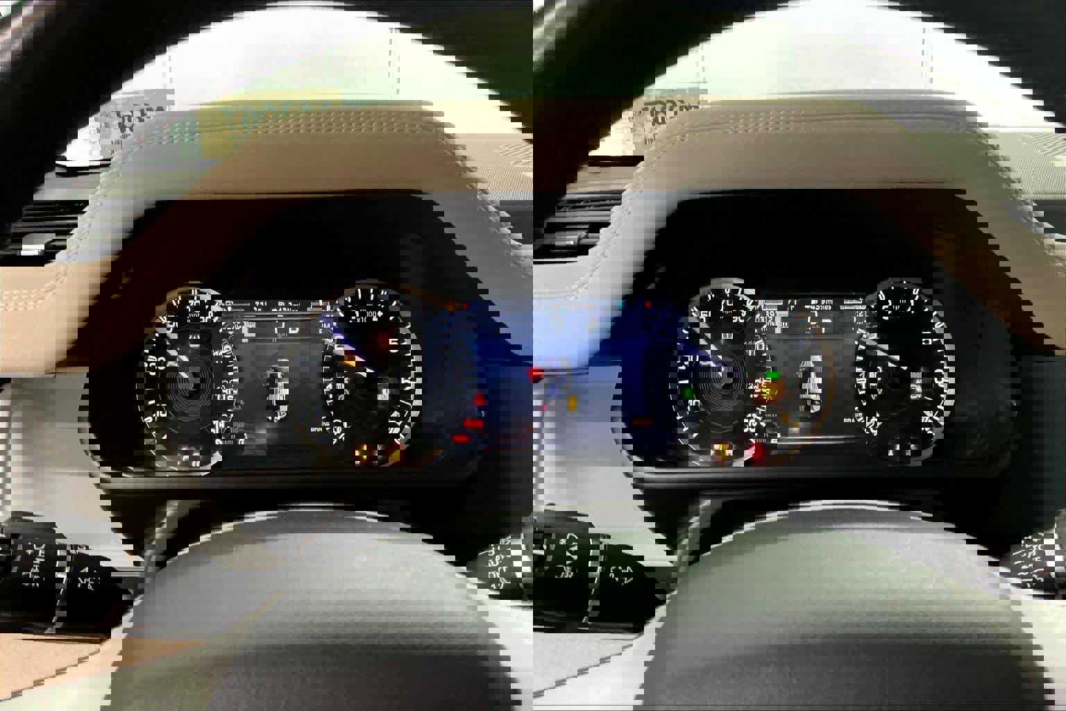 Used 2023 Land Rover Defender 130 X-Dynamic SE image 22