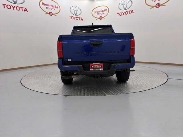 Certified 2025 Toyota Tacoma TRD Sport AWD/4WD image 7