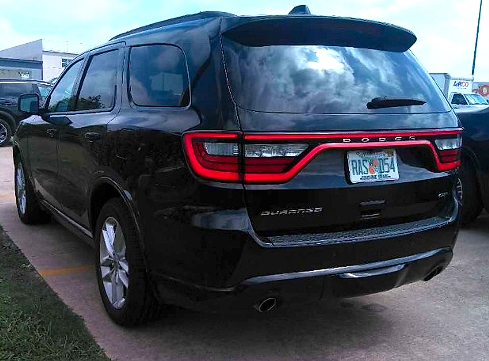 Used 2024 Dodge Durango GT RWD image 4