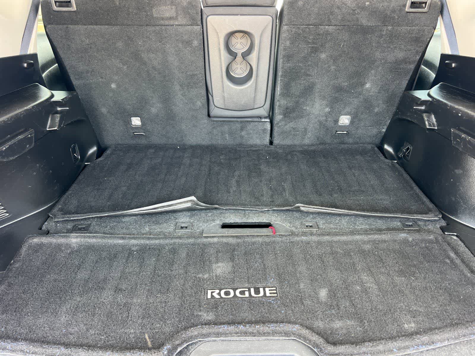 Used 2019 Nissan Rogue SV FWD image 16