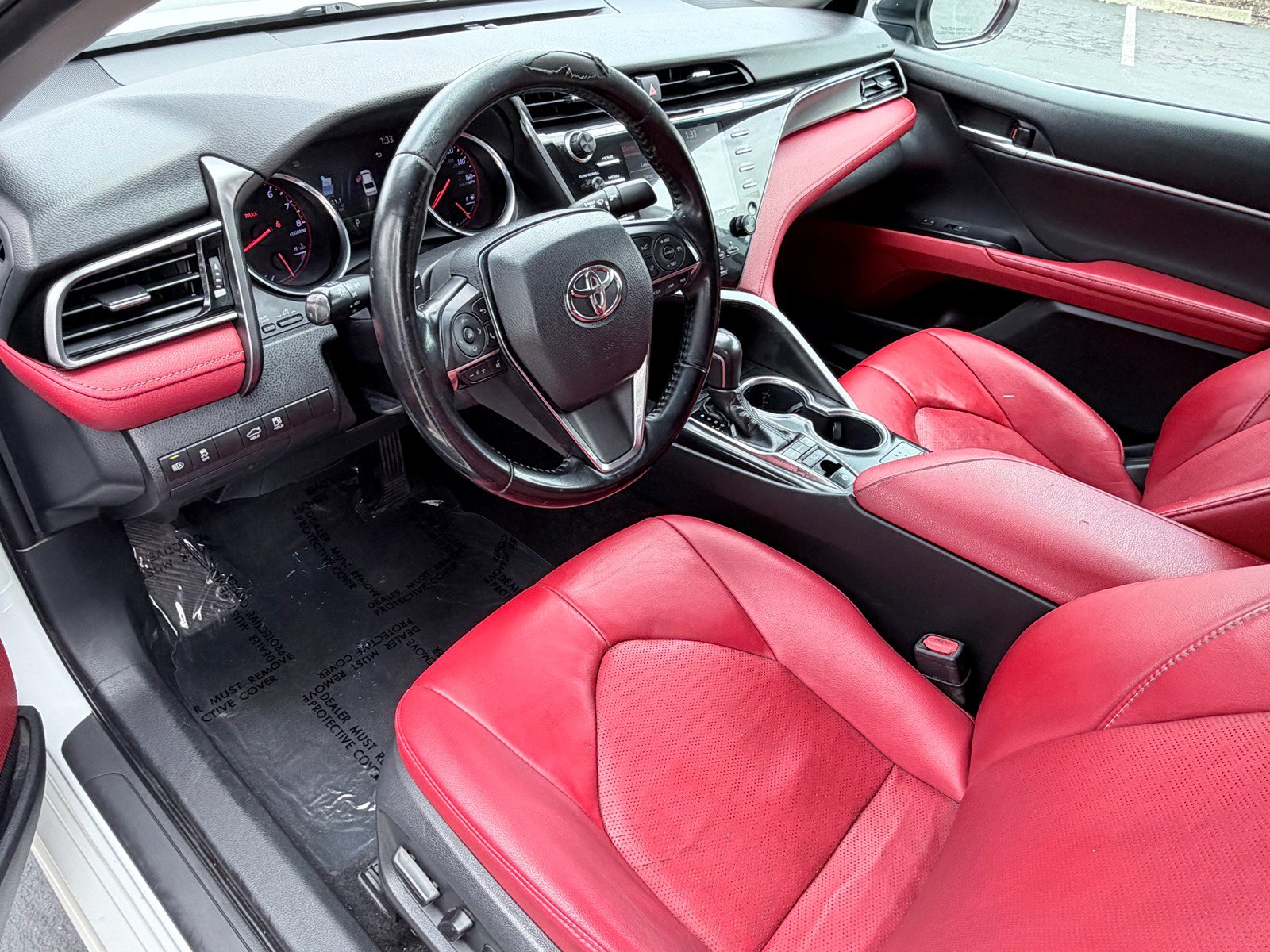 Used 2019 Toyota Camry XSE FWD image 12