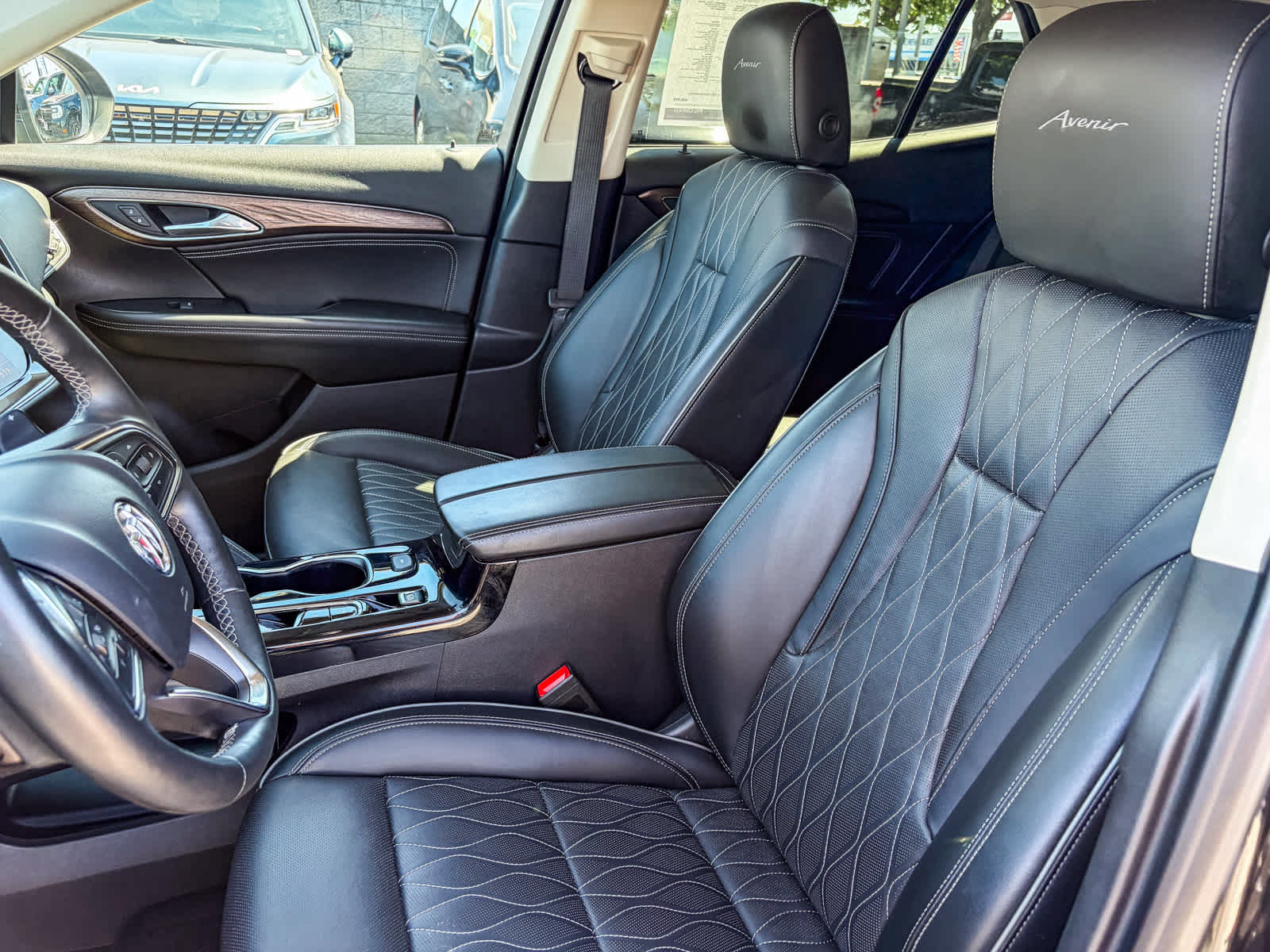 Used 2023 Buick Envision Avenir AWD/4WD image 16