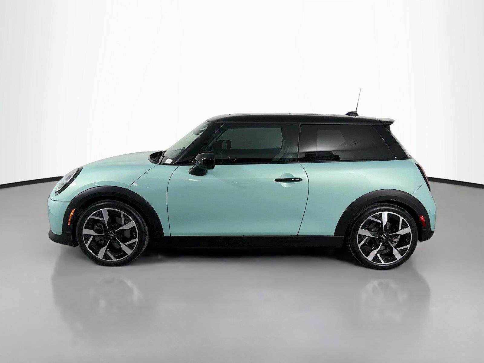 Used 2025 MINI Cooper S FWD image 8