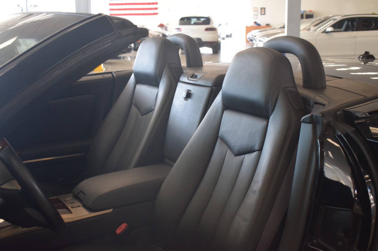 Used 2005 Cadillac XLR RWD image 78