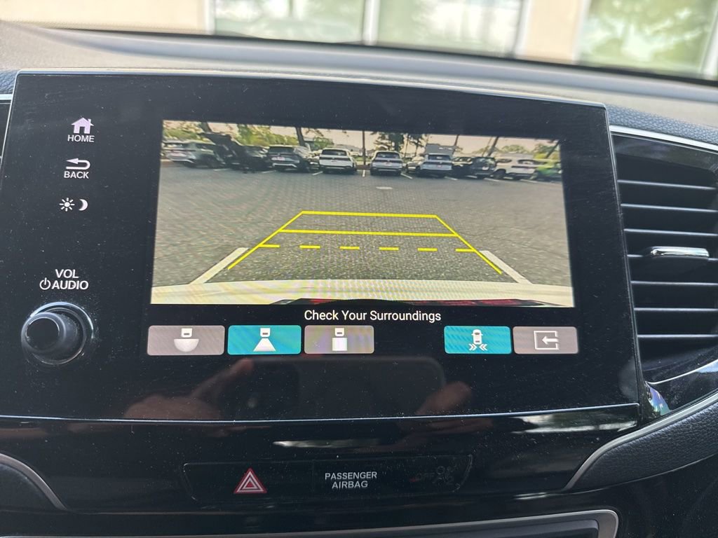 Used 2021 Honda Pilot Touring image 14