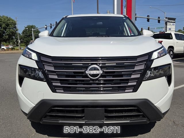 Certified 2026 Nissan Rogue SV FWD image 8