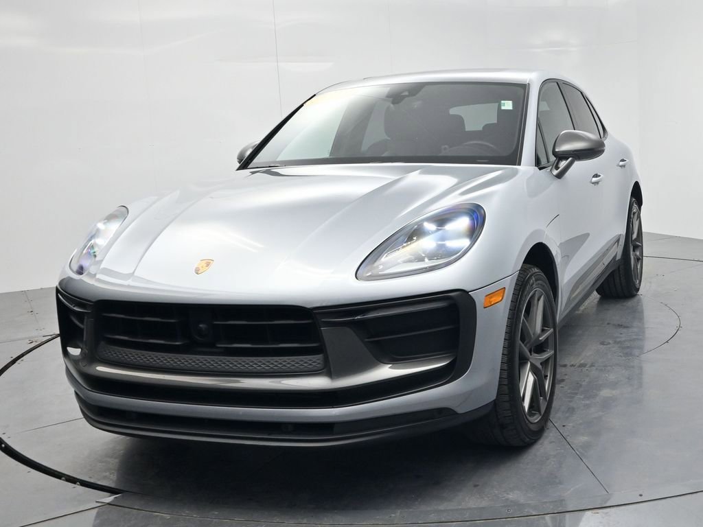 Used 2024 Porsche Macan Turbo image 3