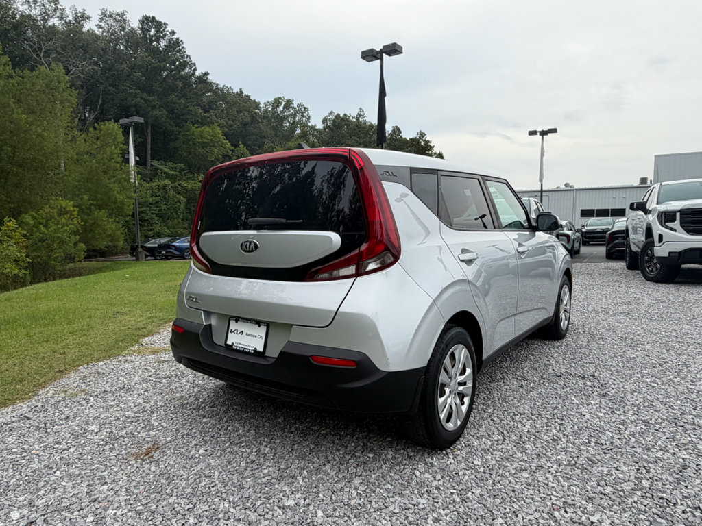 Used 2021 Kia Soul LX FWD image 5
