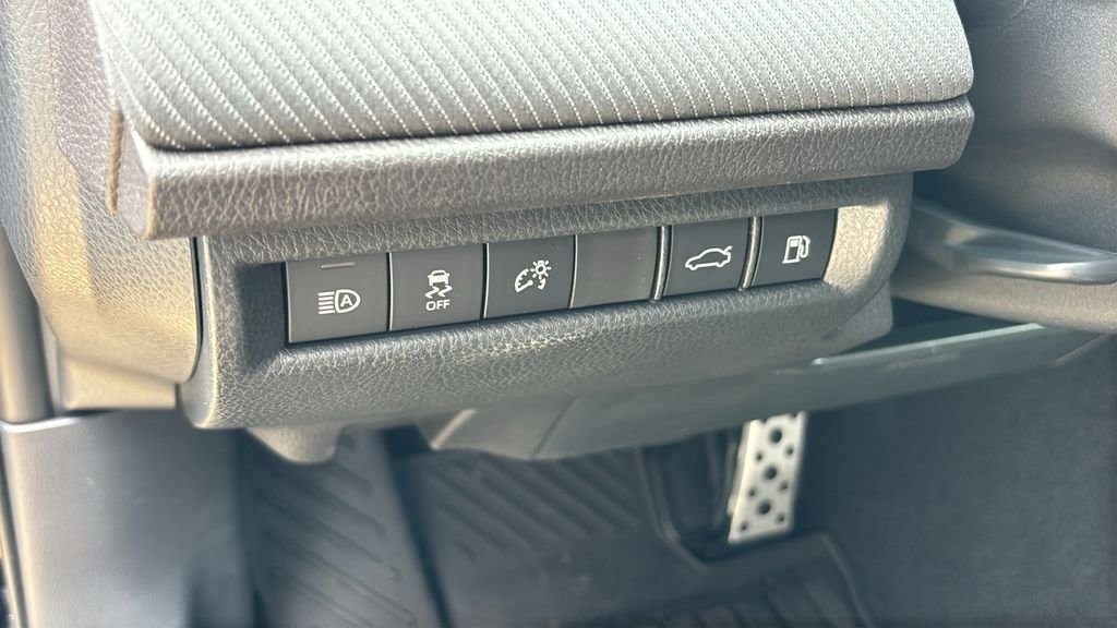 New 2026 Toyota Camry SE FWD image 12