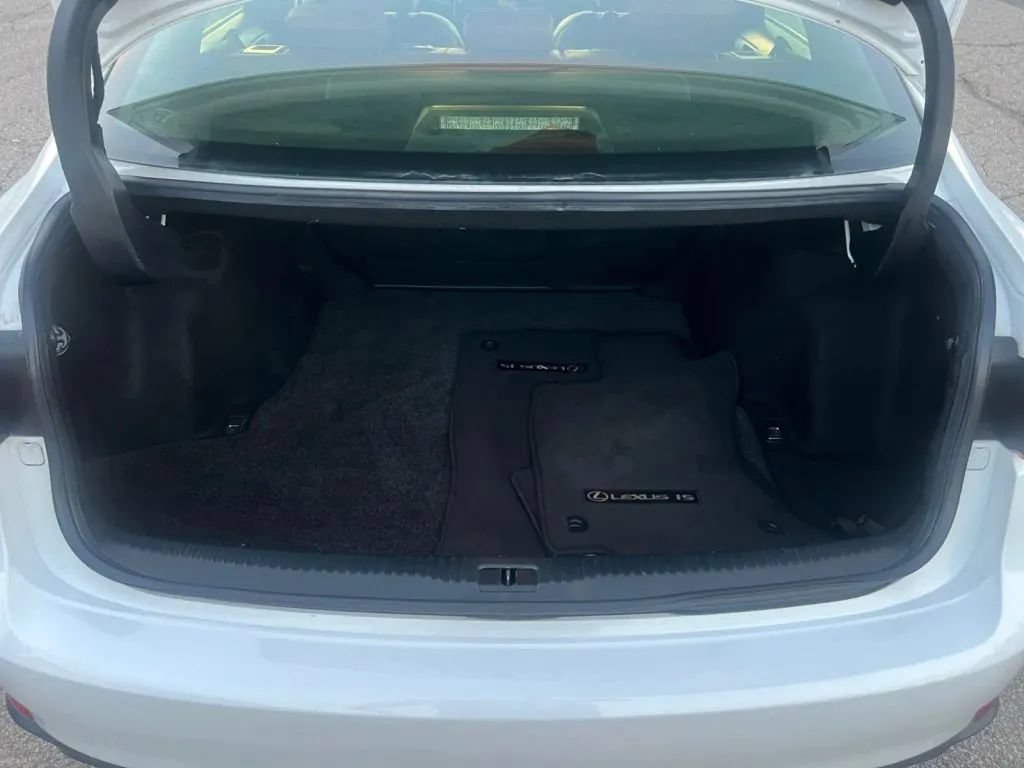 Used 2017 Lexus IS 300 F Sport w/ F Sport Package AWD/4WD image 22