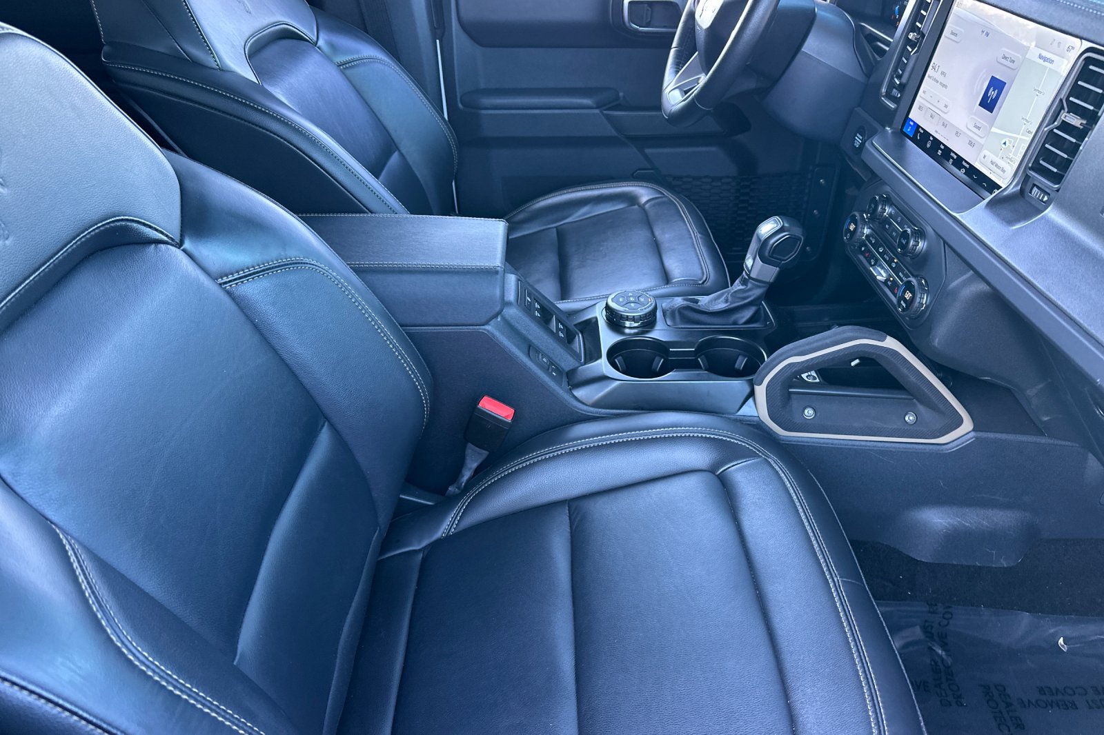 Used 2025 Ford Bronco Badlands AWD/4WD image 15