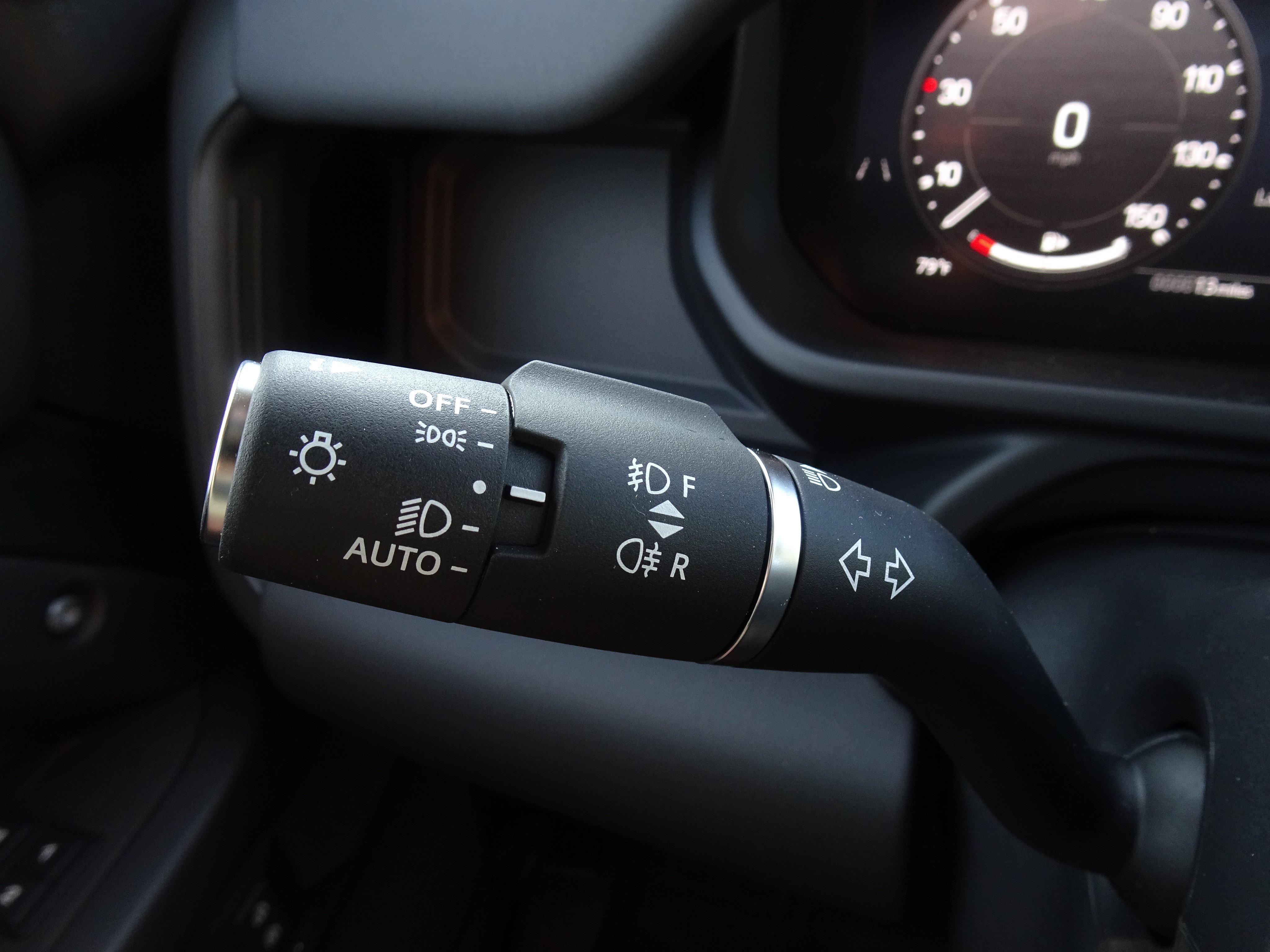 New 2026 Land Rover Defender 110 S AWD/4WD image 31