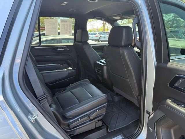 Used 2025 Chevrolet Tahoe LT w/ Comfort Package AWD/4WD image 23