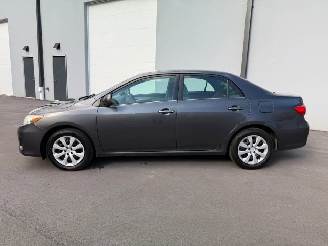 Used 2013 Toyota Corolla LE image 2