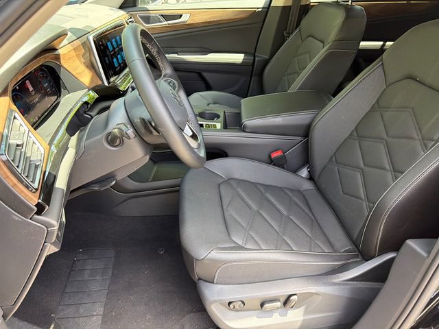 Used 2026 Volkswagen Atlas SE FWD image 9