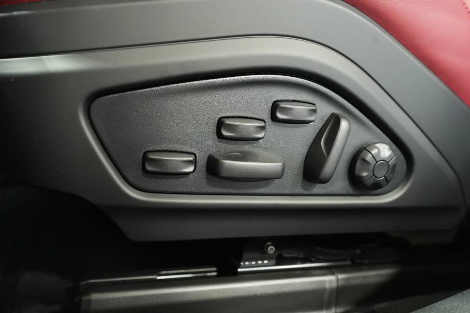 New 2026 Porsche Panamera 4 AWD/4WD image 33