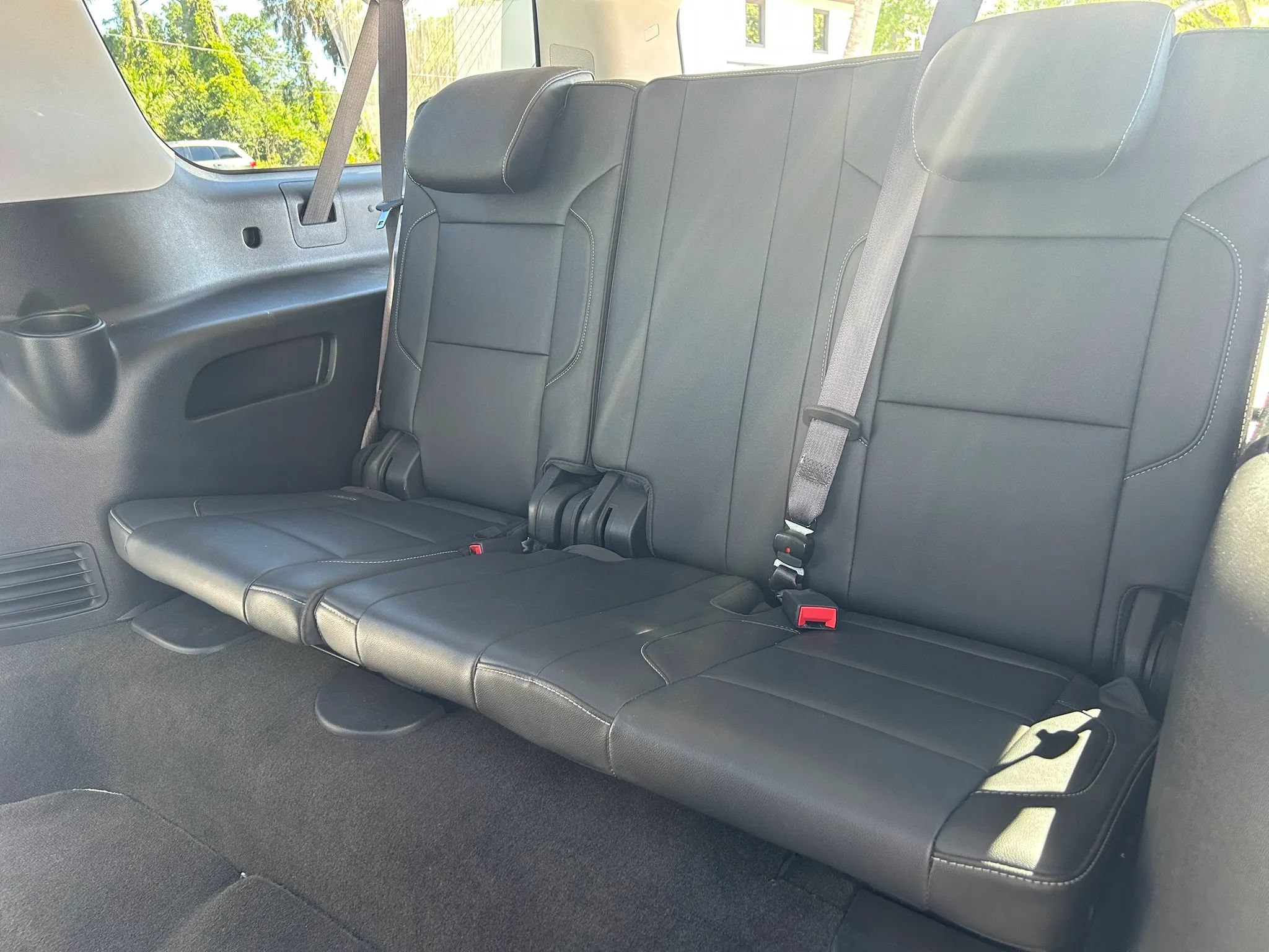 Used 2017 Chevrolet Suburban LT RWD image 20