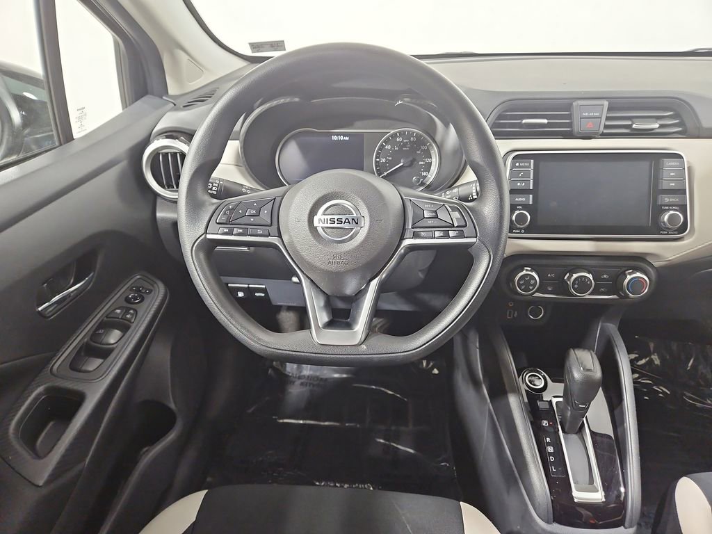 Used 2022 Nissan Versa SV w/ Trunk Package image 14