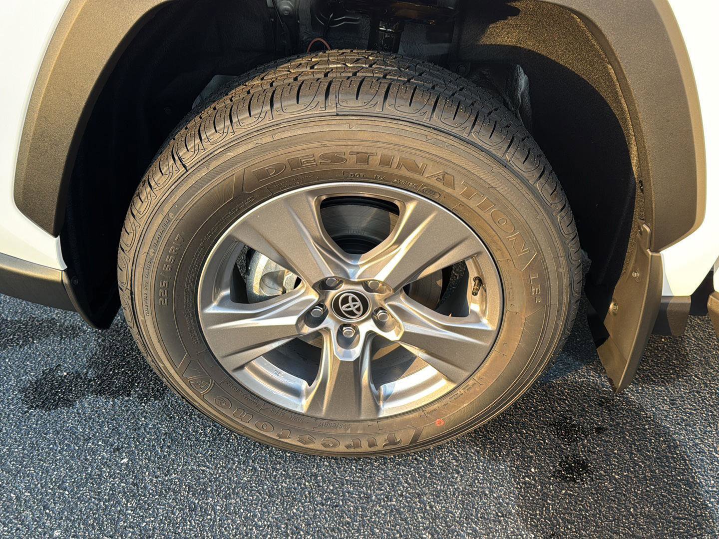 New 2025 Toyota RAV4 XLE image 30