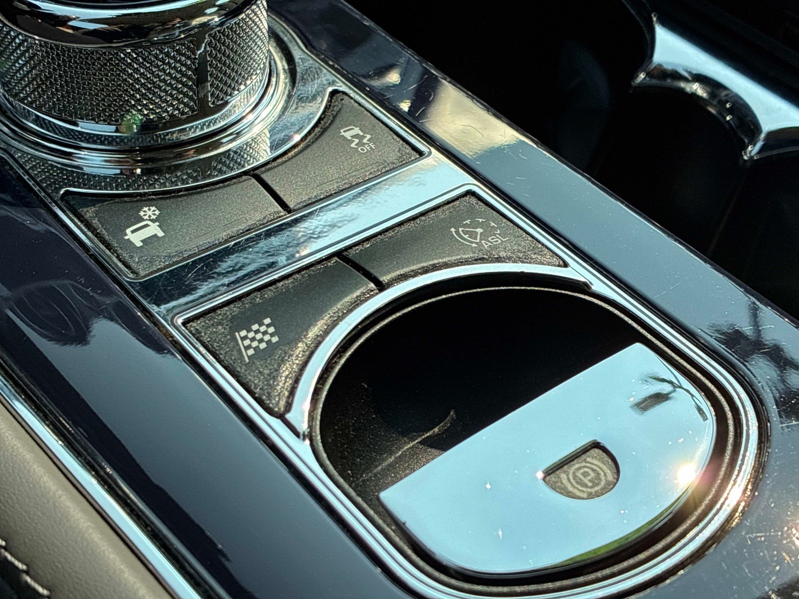 Used 2013 Jaguar XJ RWD image 35