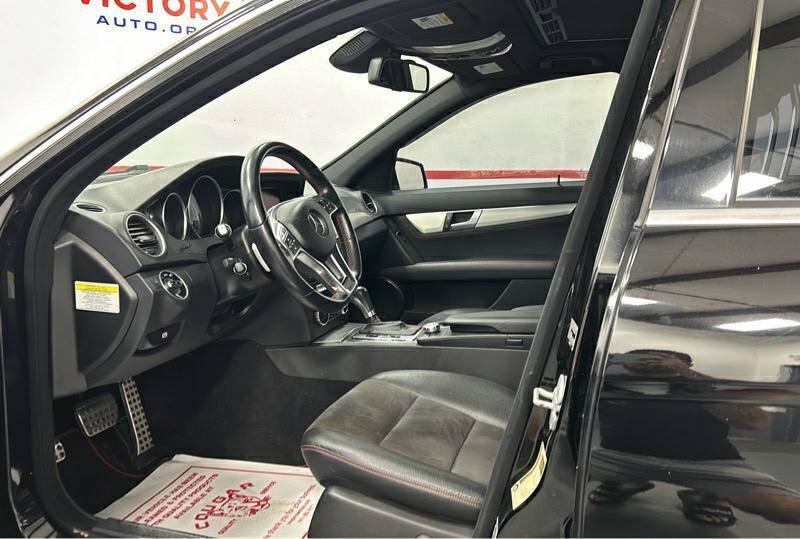 Used 2013 Mercedes-Benz C 250 Sedan image 7