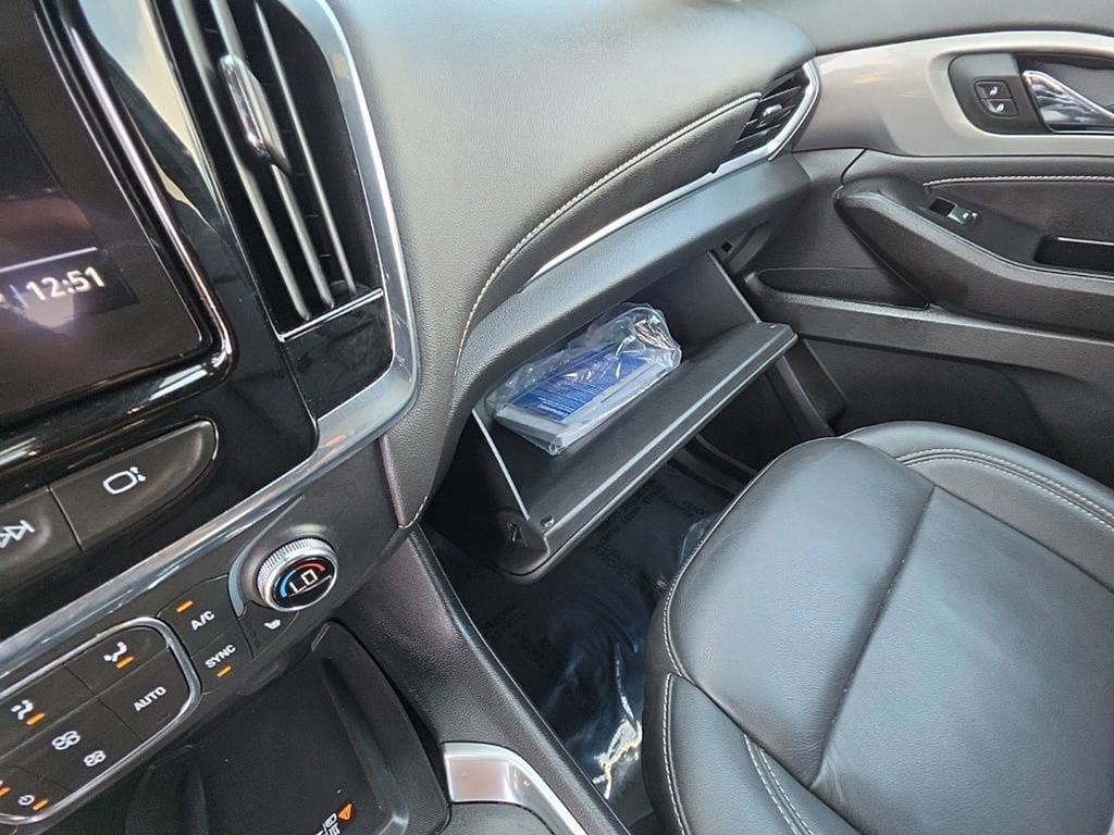 Used 2023 Chevrolet Traverse LT AWD/4WD image 20