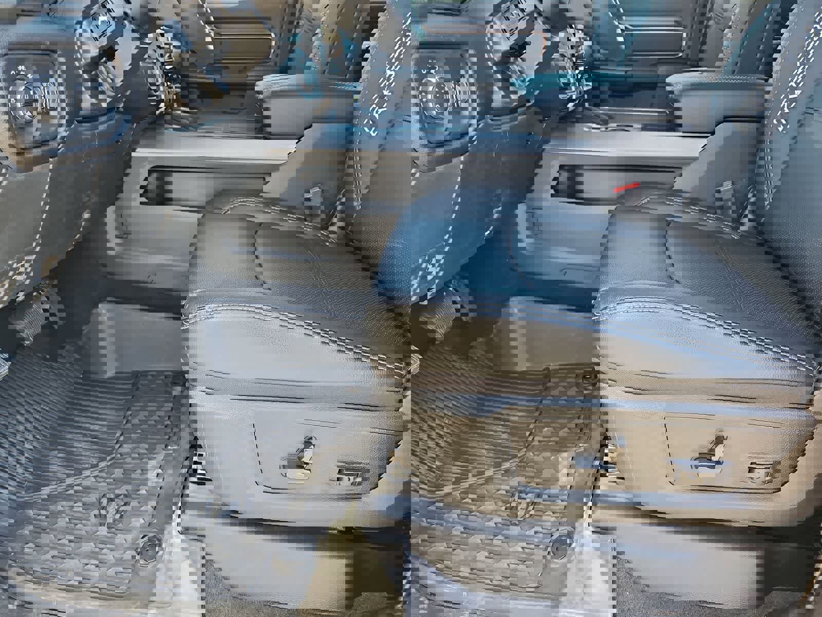 New 2026 RAM 2500 Rebel w/ Rebel Level 1 Equipment Group image 16