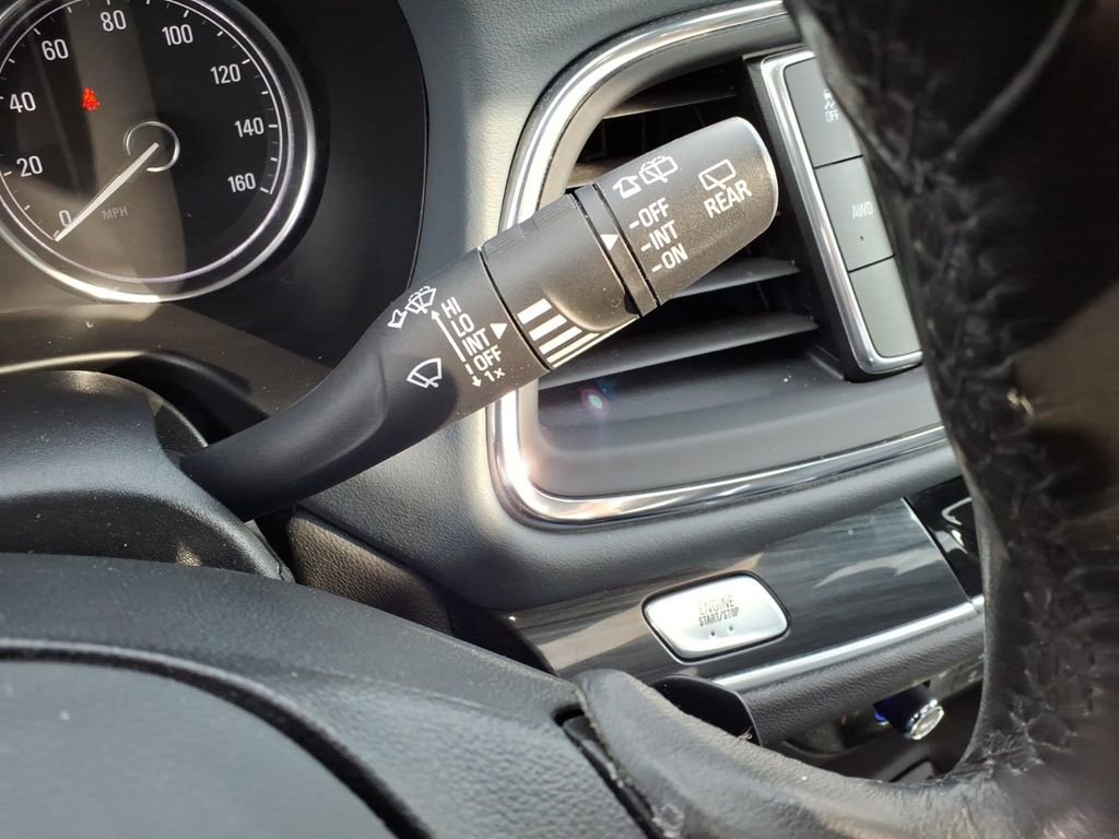 Used 2018 Buick Enclave Essence image 20