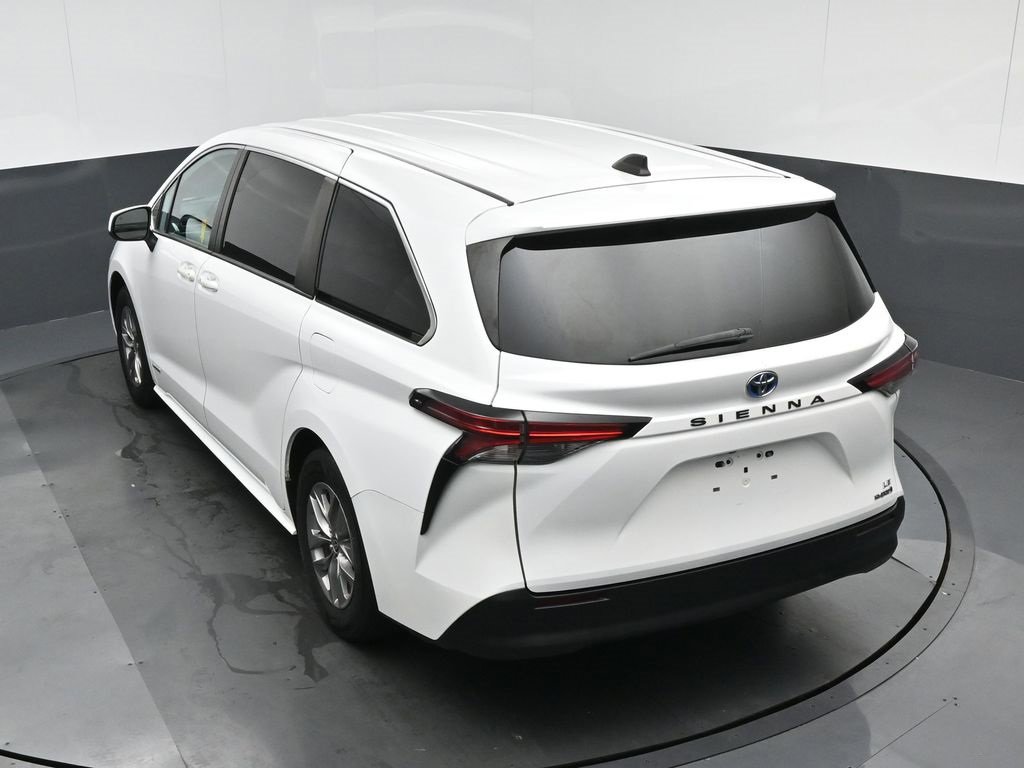 Used 2021 Toyota Sienna LE image 66