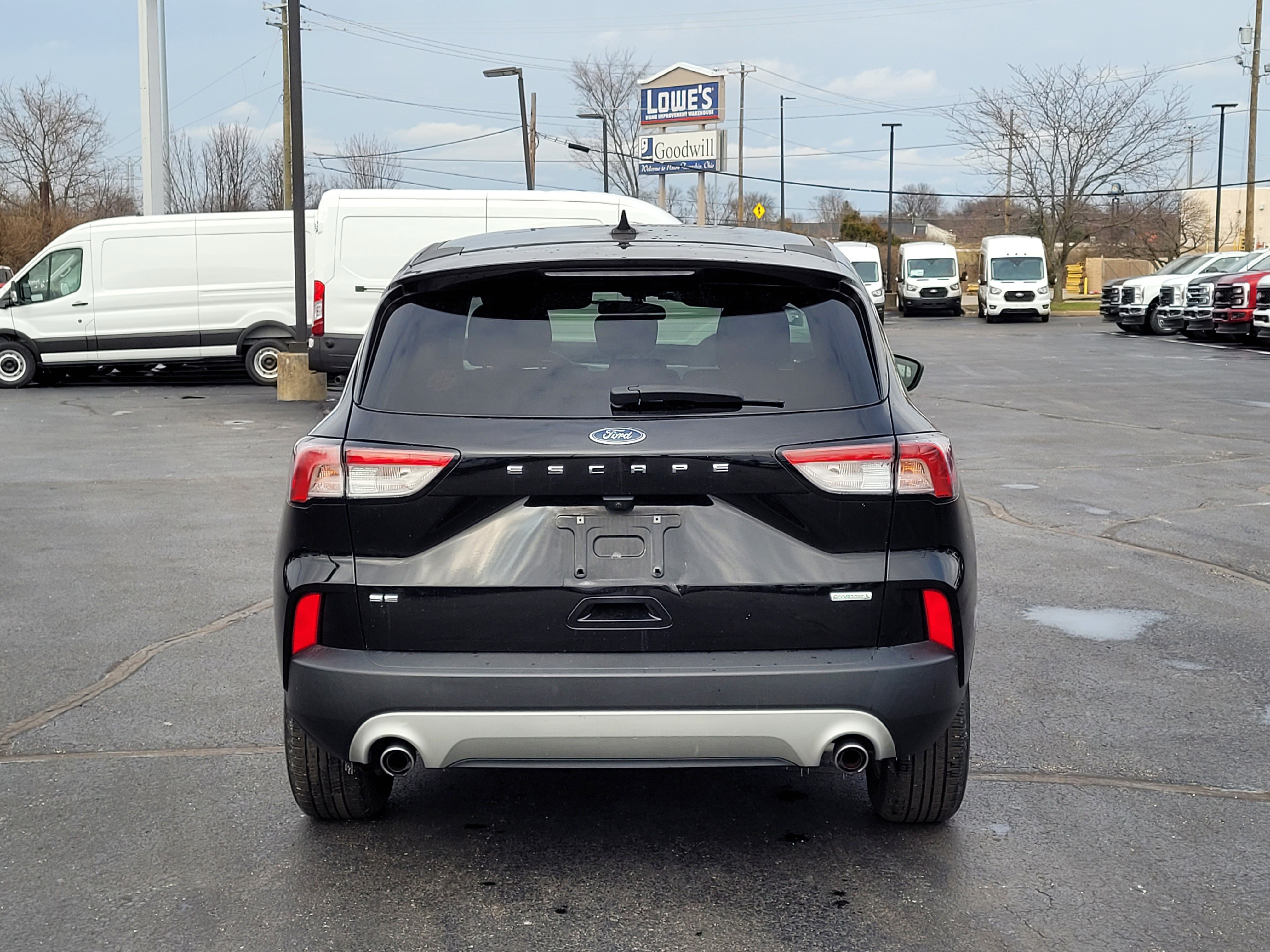Used 2020 Ford Escape SE image 5