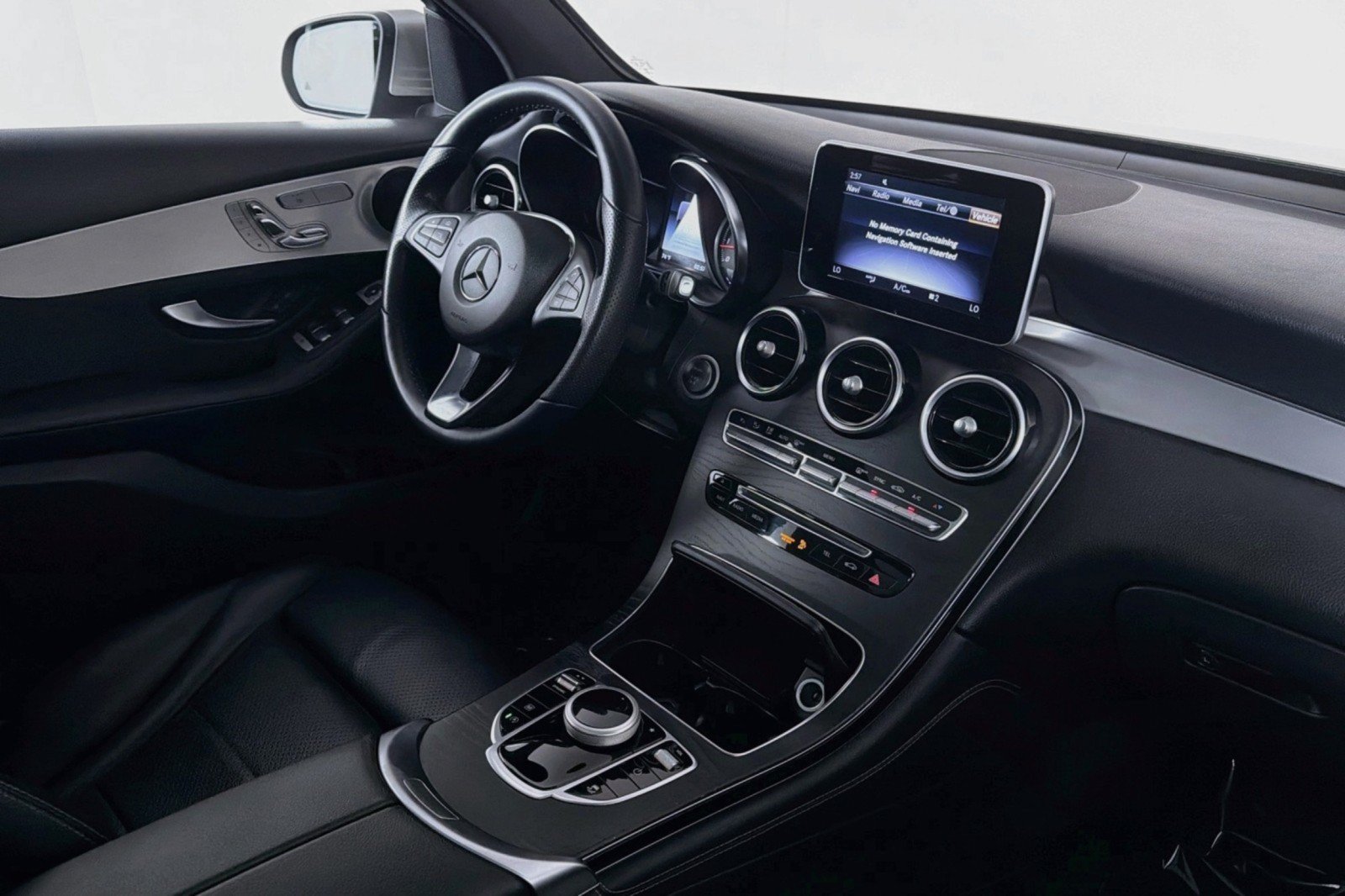 Used 2019 Mercedes-Benz GLC 300 image 17