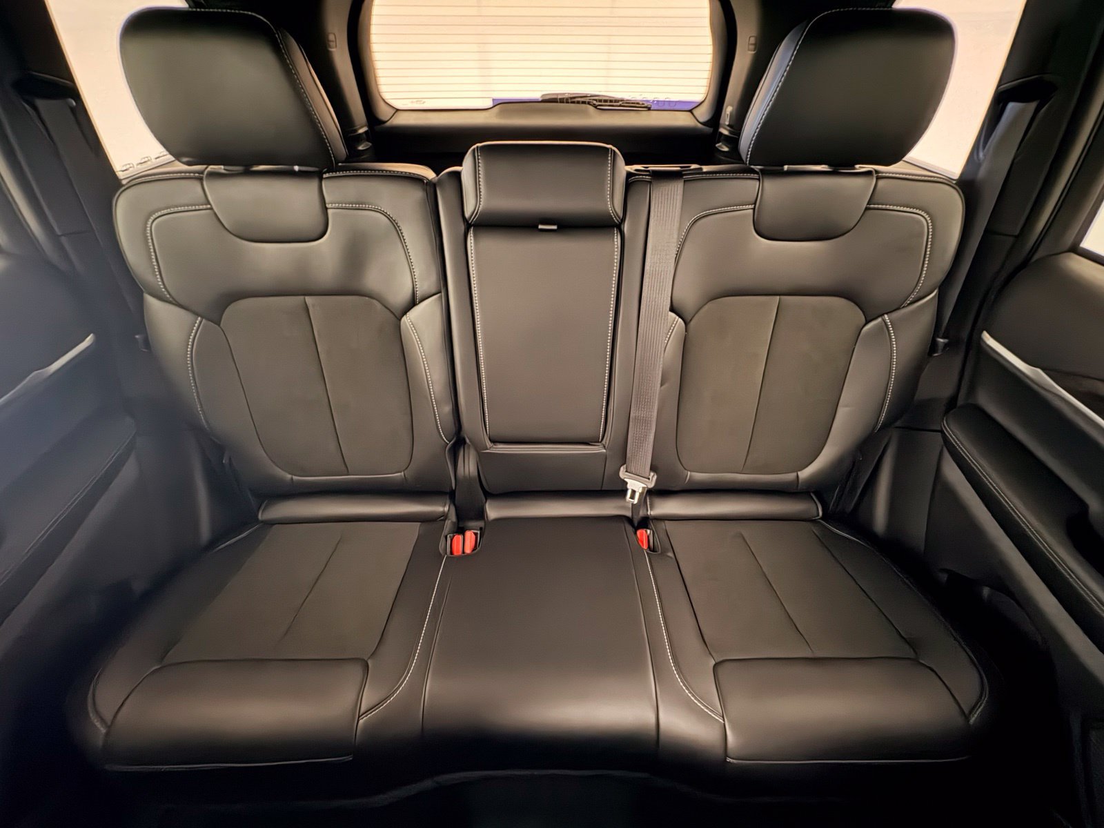 New 2027 Jeep Grand Cherokee 4WD image 18