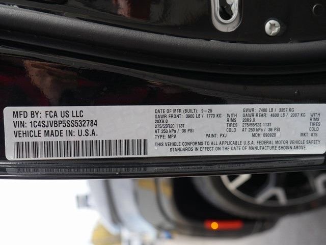 Used 2025 Jeep Wagoneer Series II AWD/4WD image 25