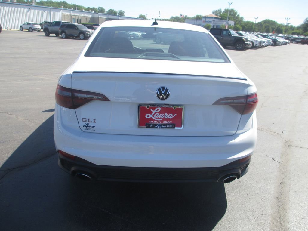 Used 2024 Volkswagen Jetta GLI 40th Anniversary Edition FWD image 7