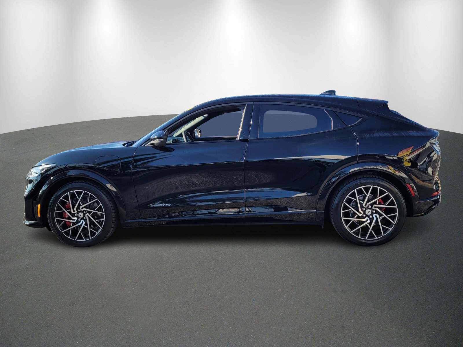 Used 2021 Ford Mustang Mach-E GT w/ GT Performance Edition image 4