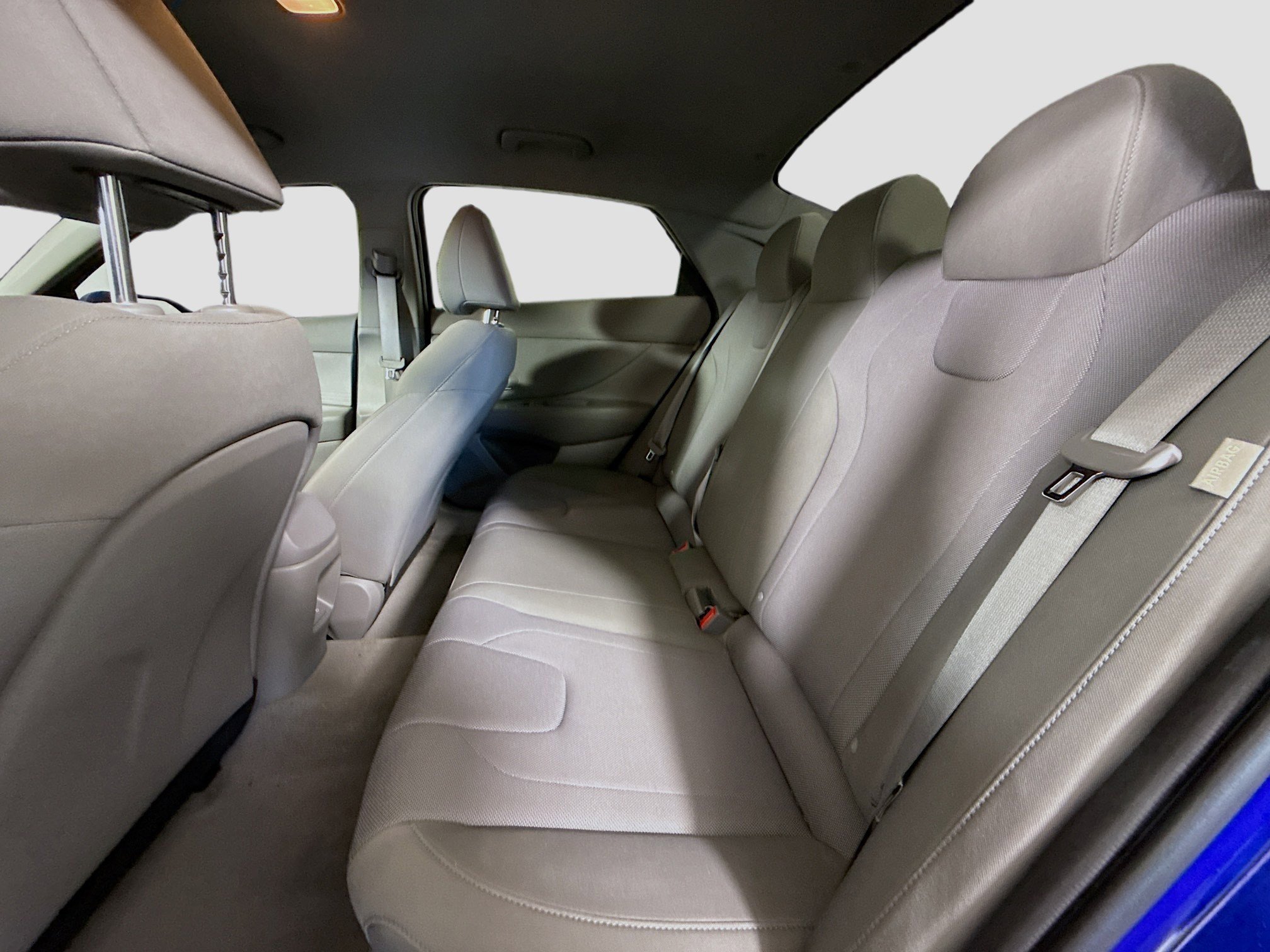 Used 2025 Hyundai Elantra SE image 24