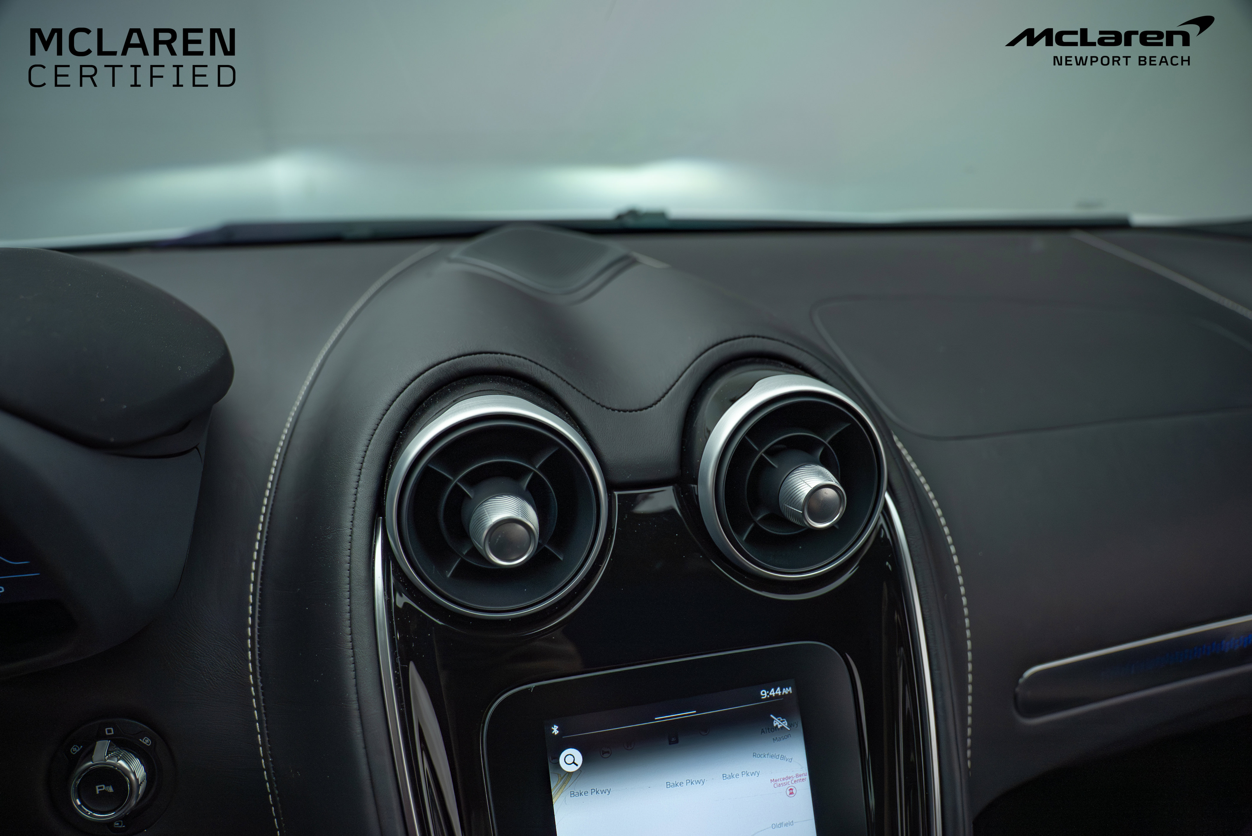 Used 2022 McLaren GT image 28