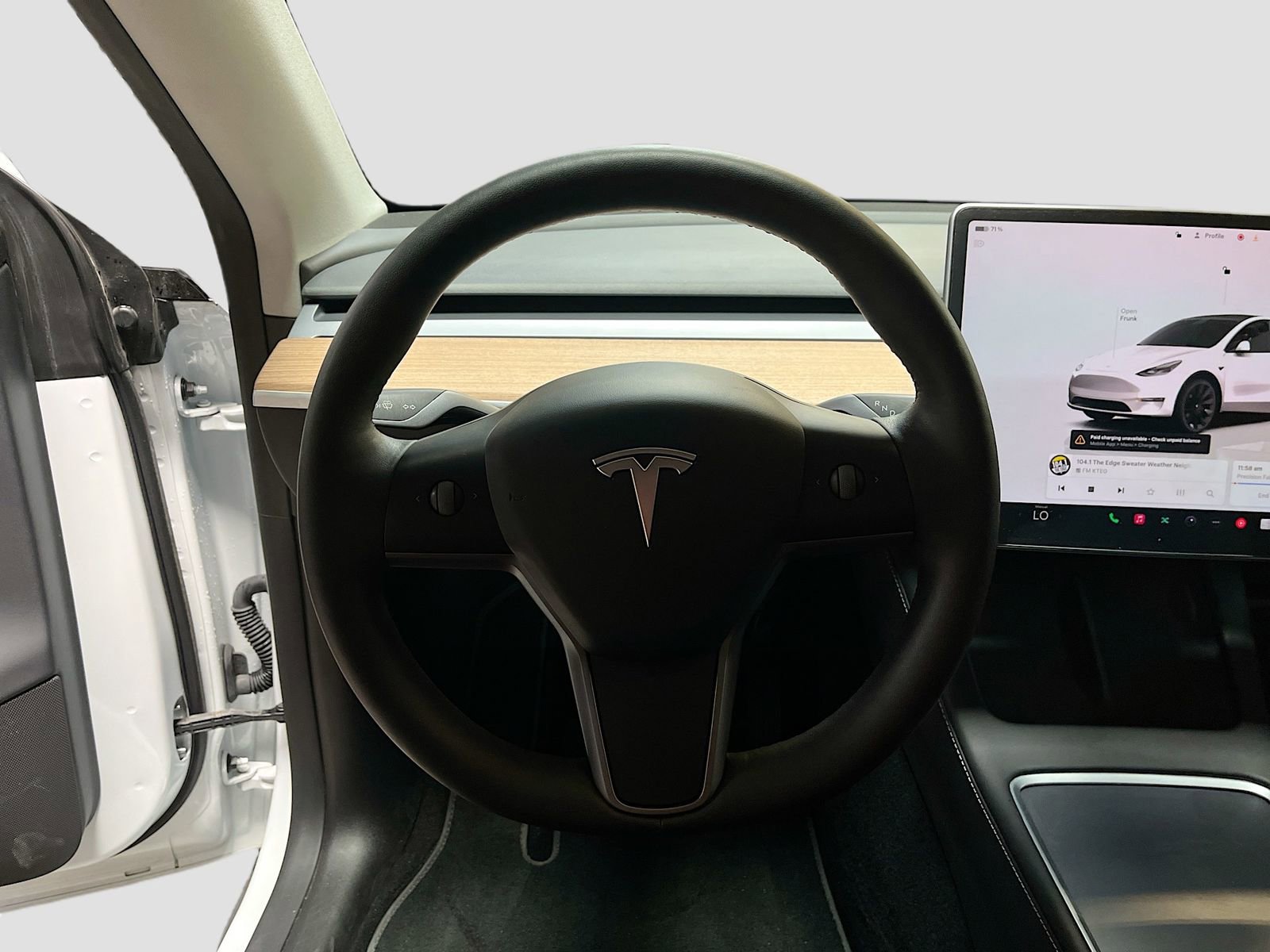 Used 2024 Tesla Model Y Long Range AWD/4WD image 10